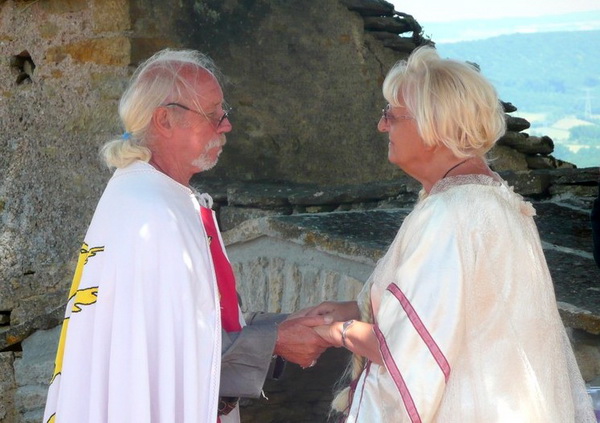 noces-d-or-renouvellent-de-voeux-adeuxmainstenant-ceremonie-laique-13